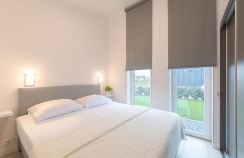 Wemeldinge Casa | Holiday Home Ruisweg 45 by Interhome
