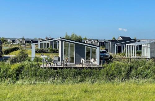 Wemeldinge Casa | Holiday Home Ruisweg 73 by Interhome