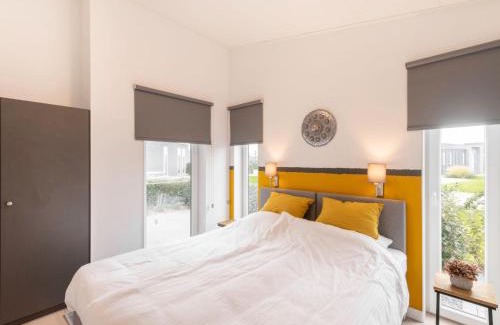 Wemeldinge Casa | Holiday Home Ruisweg 89 by Interhome