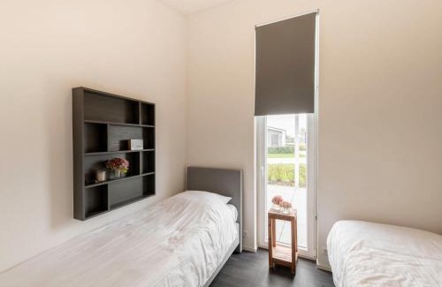 Wemeldinge Casa | Holiday Home Ruisweg 91 by Interhome