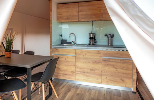 Grossenbrode Casa | Casa de vacaciones 'Safarizelt' con terraza privada, Wi-Fi y aire acondicionado