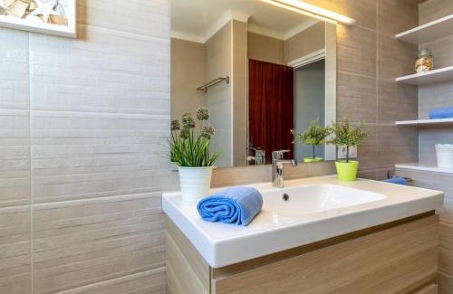Empuriabrava Casa | Holiday Home Sant Mori by Interhome