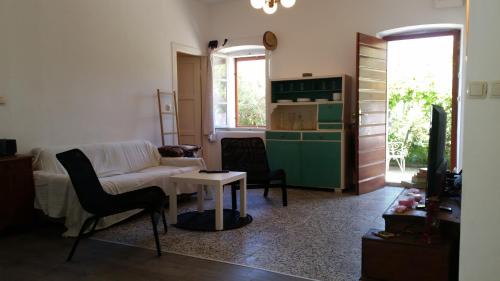 Milna Casa | Holiday Home Shangri-La