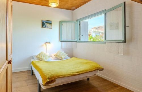 Mimizan-Plage Casa | Holiday Home Sicard-5 by Interhome
