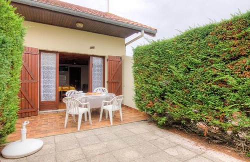 Mimizan-Plage Casa | Holiday Home Sicard-6 by Interhome