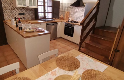 Pivierda Casa | Casa de vacaciones 'Sira' con vistas a la montaña, terraza privada y Wi-Fi