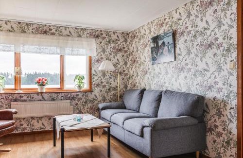 Hjortsberga Casa | Holiday Home Sjöatorp Skogsstugan by Interhome