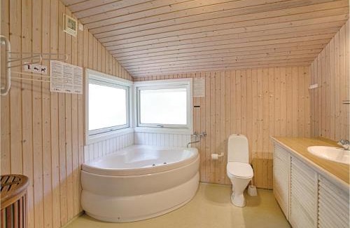 Dueodde Casa | Holiday Home Skovsangervej Nexø V