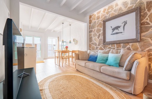 Arta Casa | Casa de vacaciones 'Sol Y Luna' con vistas a la montaña, Wi-Fi y aire acondicionado