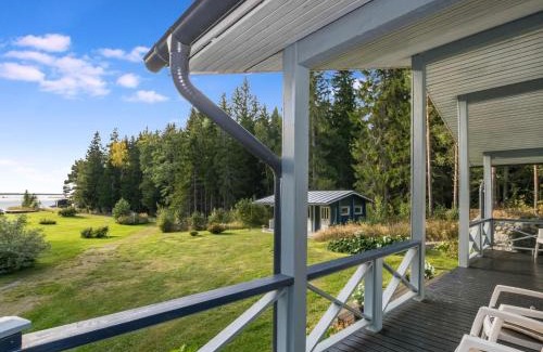 Replot Casa | Holiday Home Solgläntan by Interhome