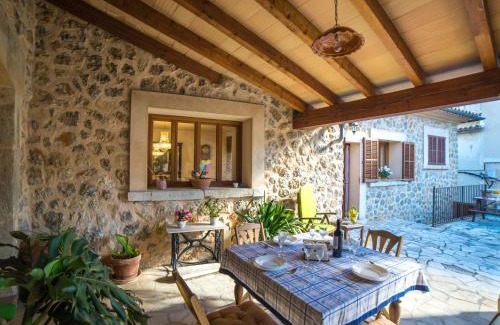 Mancor de la Vall Casa | Holiday Home Son Trobat by Interhome