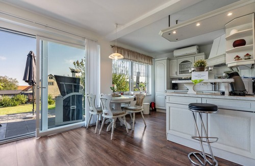 Lichtenwalde Casa | Casa de vacaciones 'Ferienhaus Sonja' con terraza privada, Wi-Fi y aire acondicionado