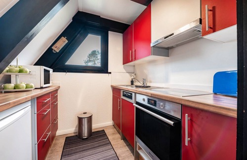 Butjadingen Casa | Casa de vacaciones 'Sonnenschein' con terraza privada, jardín privado y Wi-Fi