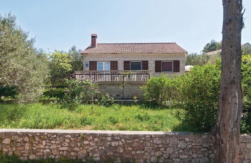Splitska Casa | Holiday Home Splitska with Fireplace IV