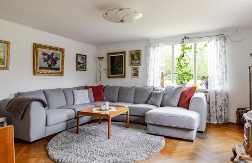Sloinge Casa | Holiday Home Störsjö Idyllen by Interhome