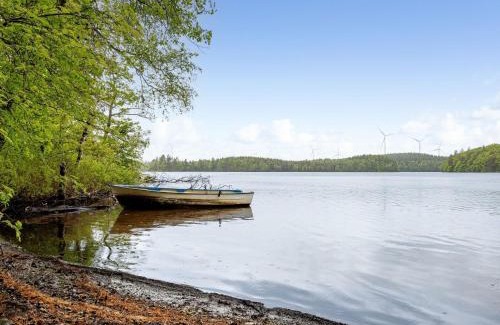 Sloinge Casa | Holiday Home Störsjö Idyllen by Interhome