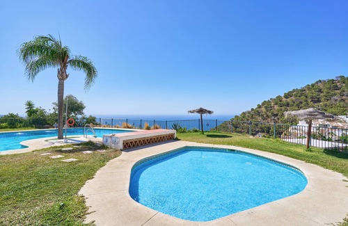 Almuñécar Casa | Casa de vacaciones "Increíbles vistas al mar y al jardín" con piscina y Wi-Fi