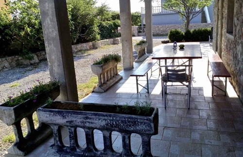 Cesarica Casa | Casa vacacional Adecuado para 2 familias con 3 baños