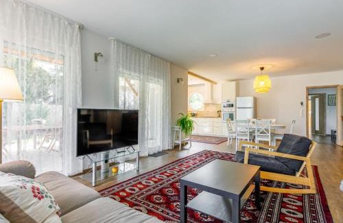 Balatonoszod Casa | Holiday Home Sunstreet by Interhome