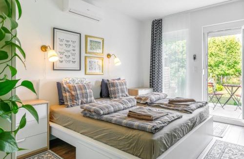 Balatonoszod Casa | Holiday Home Sunstreet by Interhome