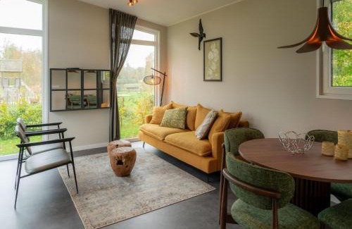 Sint Nicolaasga Casa | Holiday home surrounded by water and forest