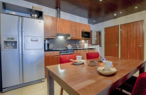 Tahkovuori Casa | Holiday Home Tahko spa junior suite orange b6 by Interhome