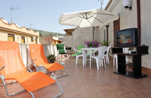Terrasini Apartamento | Casa de vacaciones Terra Sinus - Ubicación excepcional