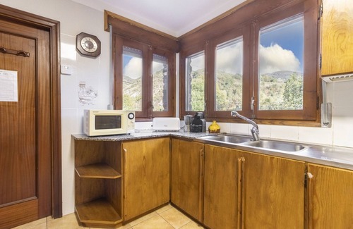 Les Iglesies Casa | Casa de vacaciones 'Teule 1' con vistas a la montaña, piscina compartida y Wi-Fi