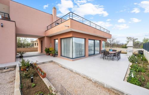 Oklaj Casa | Holiday Home Tina