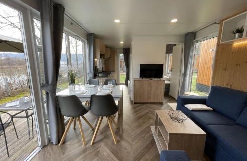Riedenburg Casa | Holiday Home Tiny Haus Flussblick by Interhome