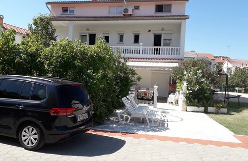 Palit Casa | Holiday Home to 17 Persons
