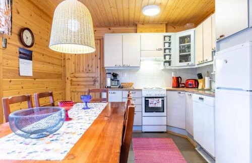 Pyhatunturi Casa | Holiday Home Tulikettu 1 by Interhome