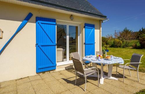 Loctudy Casa | Holiday Home Ty Bihan by Interhome