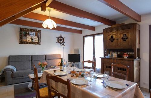 Tregunc Casa | Holiday Home Ty Pendruc by Interhome