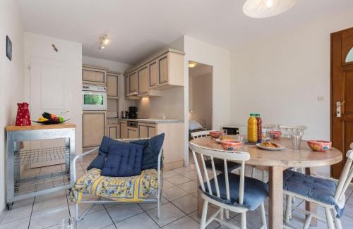La Cote Radieuse Casa | Holiday Home Villa Cassin by Interhome