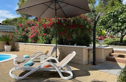 Sveti Filip i Jakov Casa | Holiday Home Villa Romantica