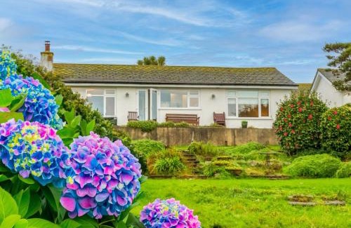 Portmellon Casa | Holiday Home Valley View by Interhome