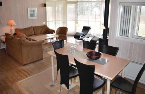 Vemb Casa | Holiday Home Vemb With Fireplace 07