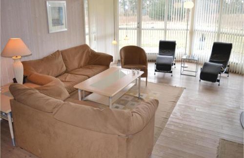 Vemb Casa | Holiday Home Vemb With Fireplace 07