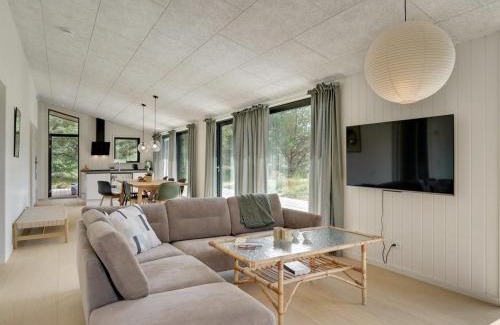 Torup Strand Casa | Holiday Home Vigga - 800m from the sea by Interhome