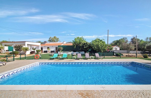 Albufeira Casa | Casa de vacaciones 'Villa Assumadas' con vistas a la montaña, Wi-Fi y aire acondicionado