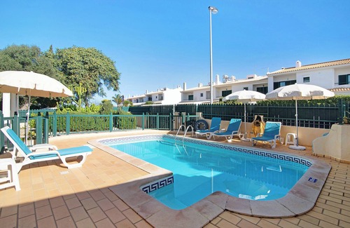 Urbanizacao dos Calicos Casa | Casa de vacaciones "Villa Catarina" con piscina y Wi-Fi