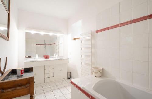 Saint-Briac-sur-Mer Casa | Holiday Home Villa Es Mariniaux by Interhome