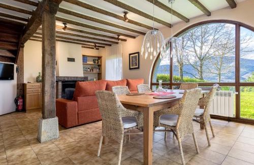 Elorrio Casa | Holiday Home Villa Elorrio by Interhome