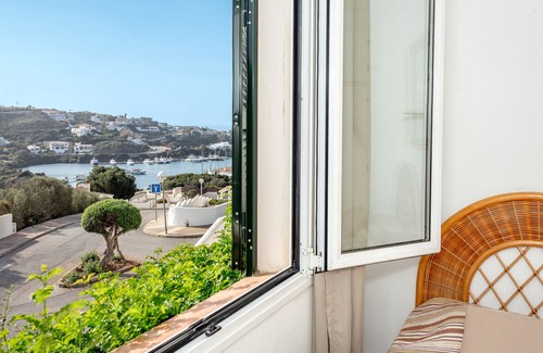 Cala Llonga Casa | Casa de vacaciones 'Villa Kingfisher' con vistas al mar, Wi-Fi y aire acondicionado