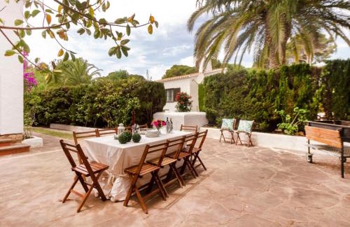 Cambrils Casa | Holiday Home Villa Esplai by Interhome