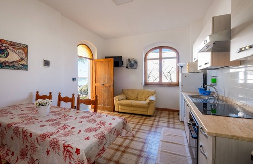 Sant'Isidoro Casa | Casa de vacaciones 'Villa Gaudì - Milà' con terraza privada, Wi-Fi y aire acondicionado