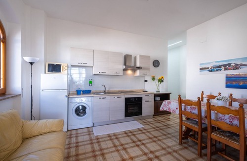 Sant'Isidoro Casa | Casa de vacaciones 'Villa Gaudì - Milà' con terraza privada, Wi-Fi y aire acondicionado