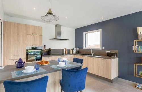 Cleder Casa | Holiday Home Villa Kerlina by Interhome