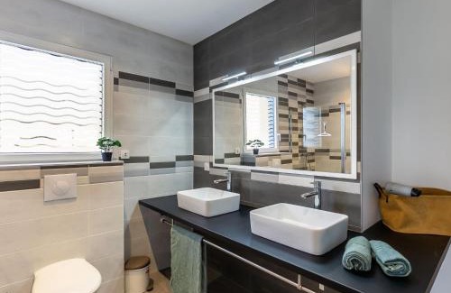 Cleder Casa | Holiday Home Villa Kerlina by Interhome